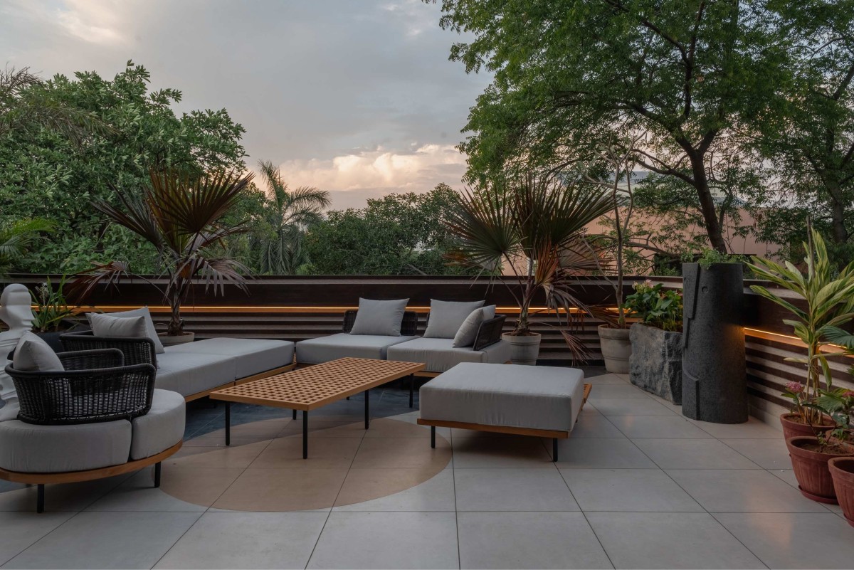 Terrace of Green Serene House by Manoj Patel Design Studio
