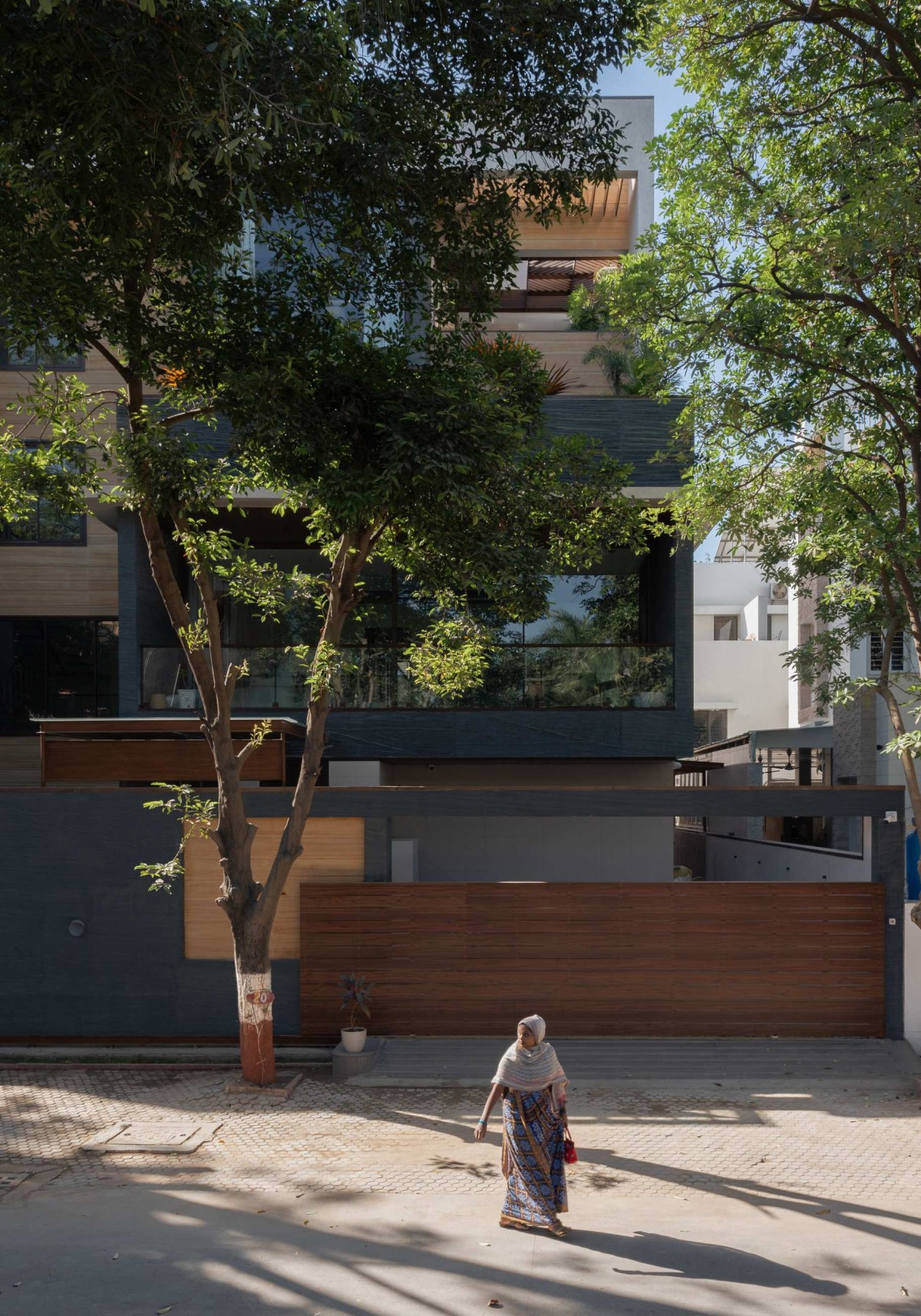 Exterior view of Green Serene House by Manoj Patel Design Studio