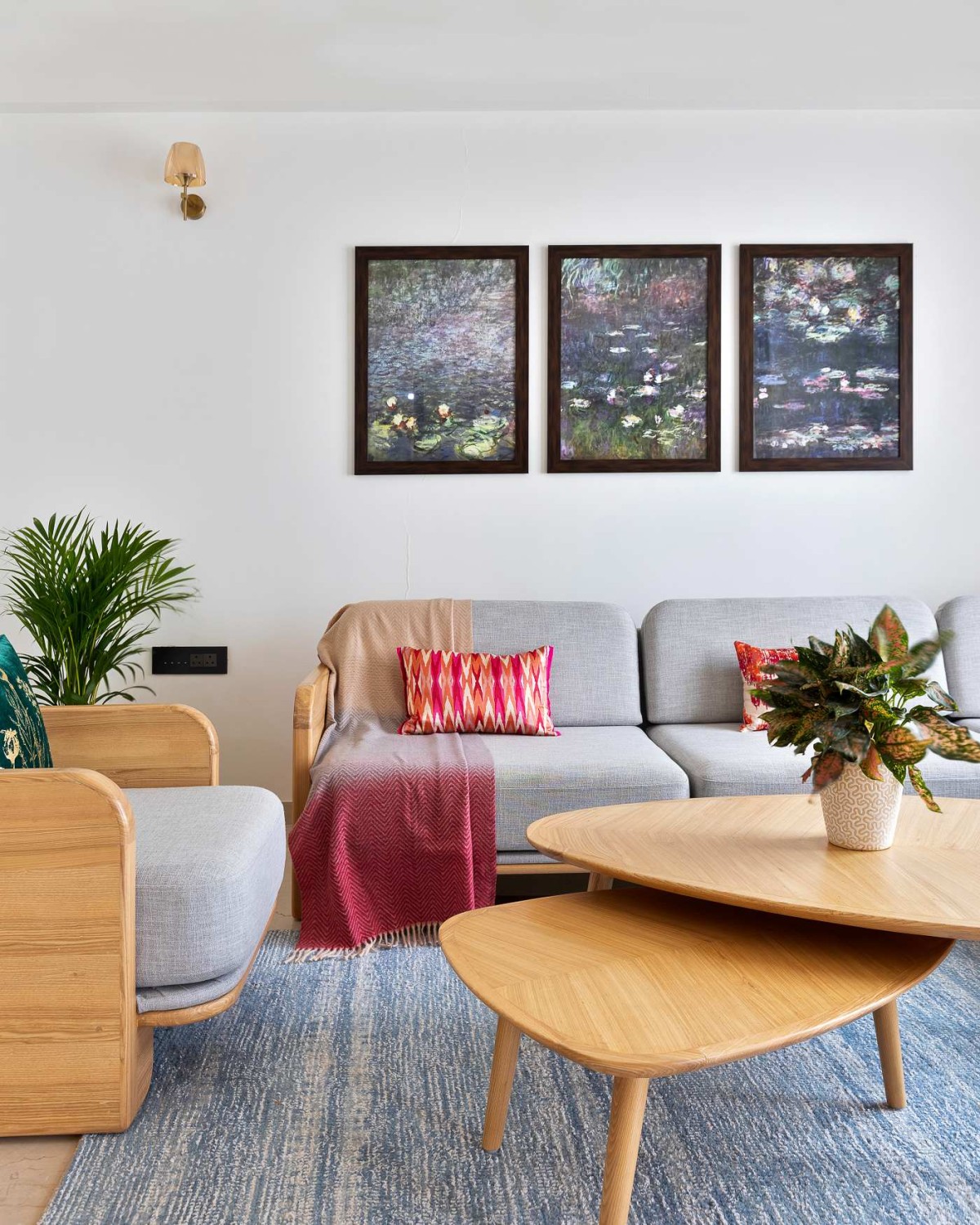 Living room of Apartment B-1304 by Studio 4000