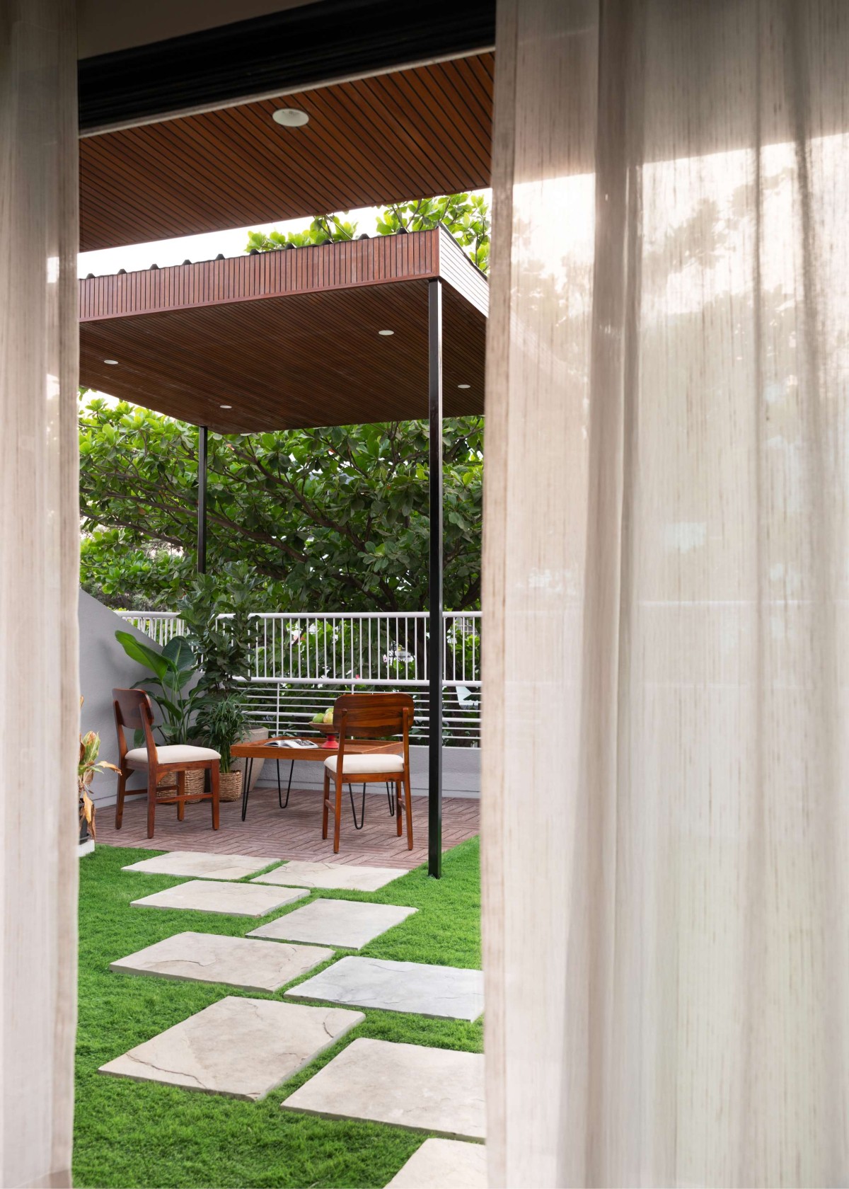 Lawn of The Gentle Home by Studio GH