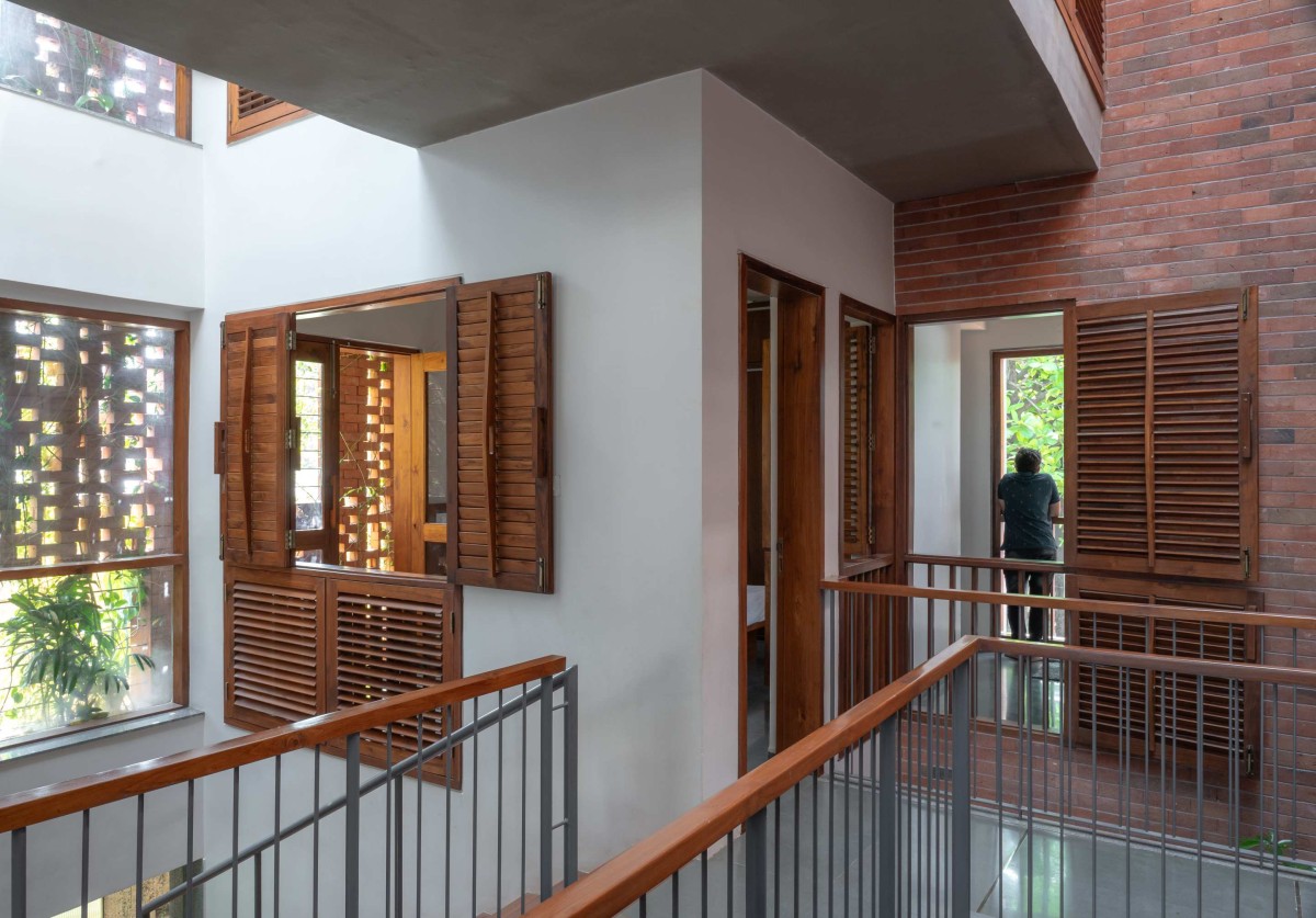 First floor view of A Dialogue with the Past House by A Threshold