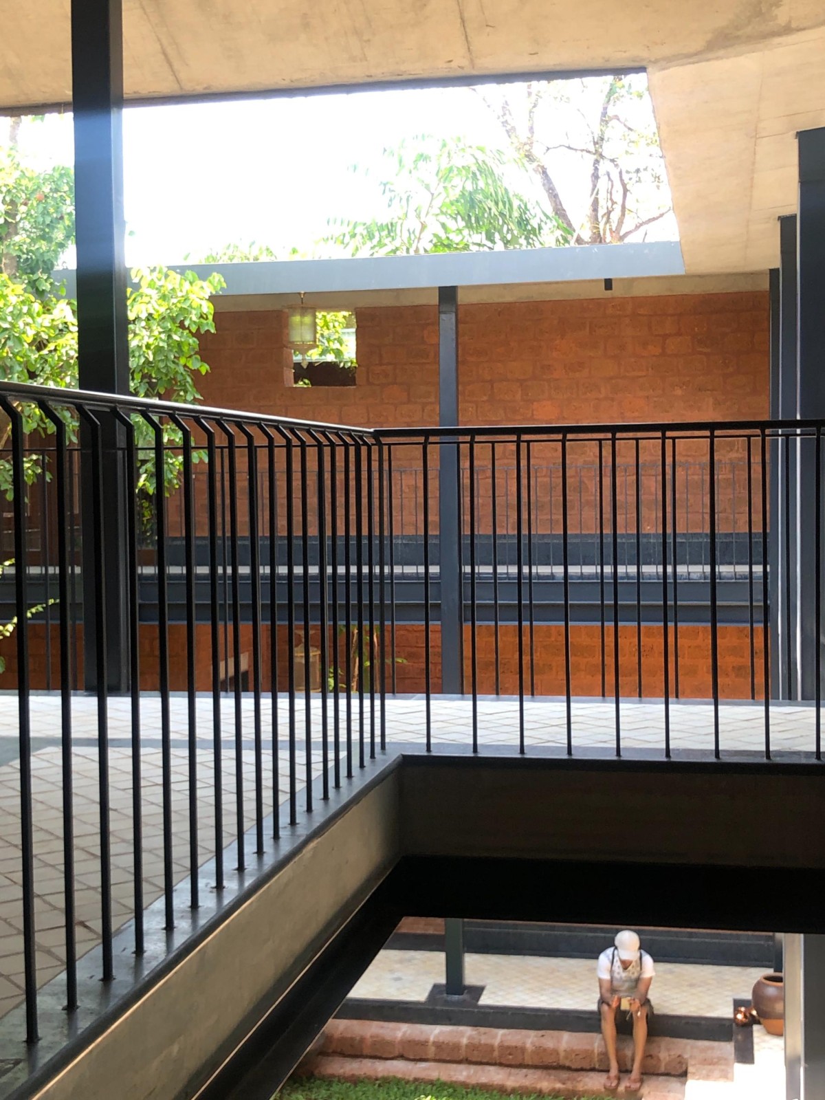 Central Courtyard of House of Multiple Courts by Sameep Padora & Associates