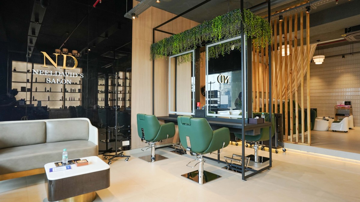 Waiting area & Hair dressing area of Neeldavid’s Salon by Studio MaYa