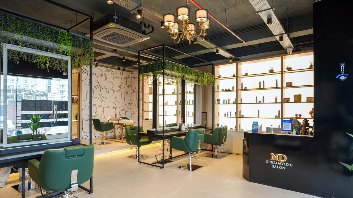 View from entrance of Neeldavid’s Salon by Studio MaYa
