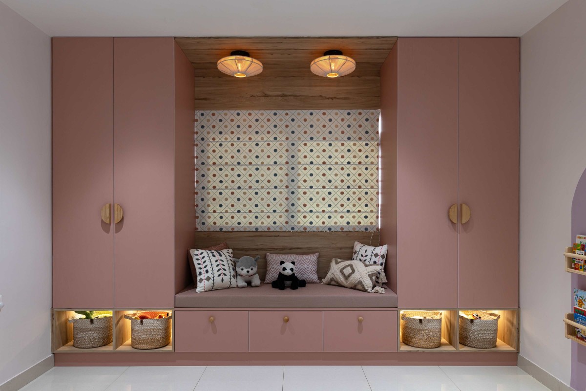Kids Bedroom of Whispers of Earth & Elegance by Elevate Interiors
