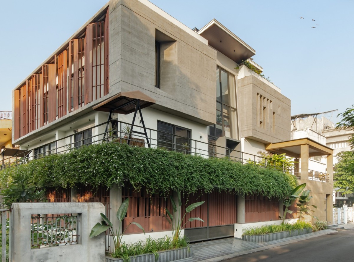 Anantam House by Aangan Collaborative LLP | Courtyard Bungalow ...