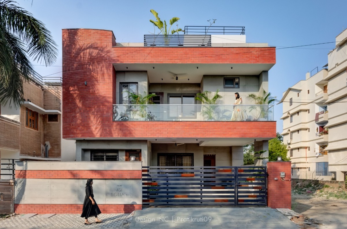 The Concrete Concert - Ravi Shashi House by Design INC.