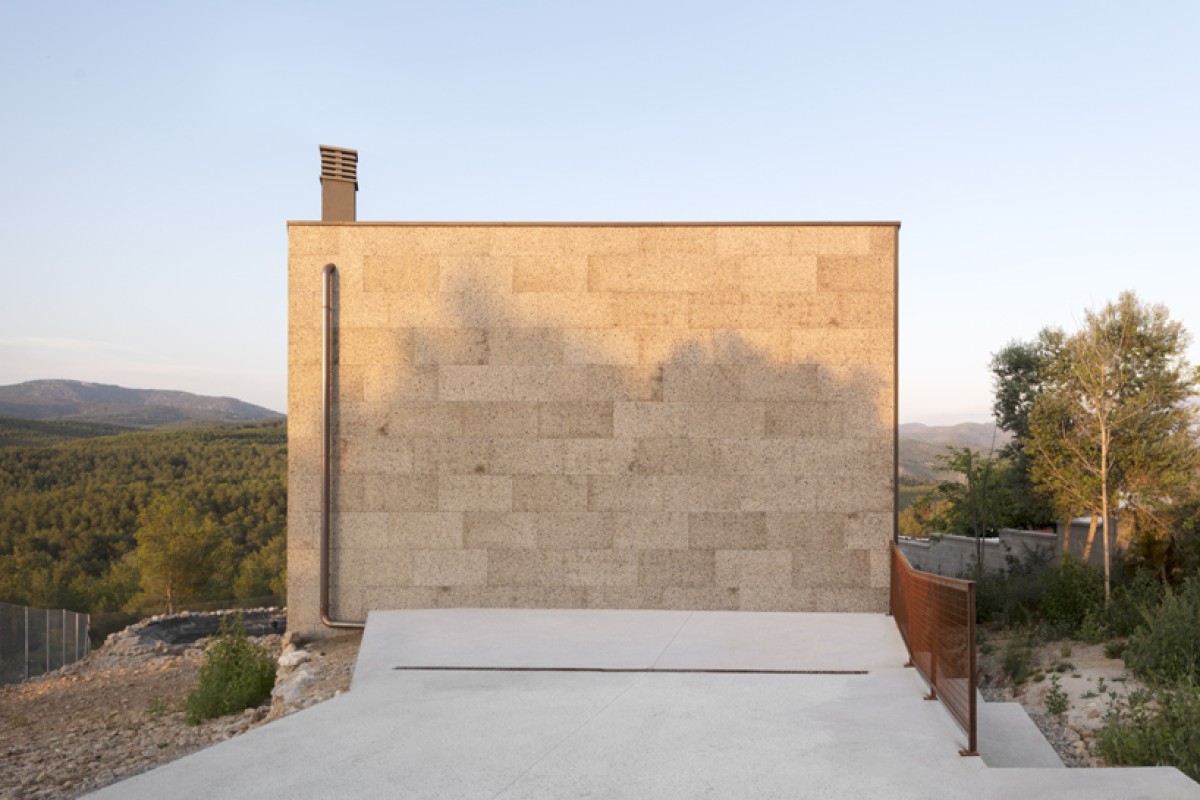 Natural cork panels provide insulation on the exterior walls