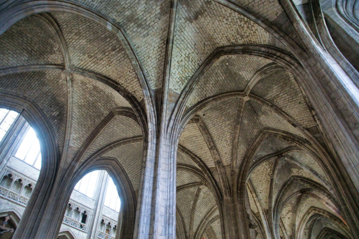 ribbed vault in gothic architecture