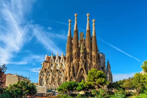 Unveiling the Architectural Marvel: A Closer Look at Sagrada Familia Church 