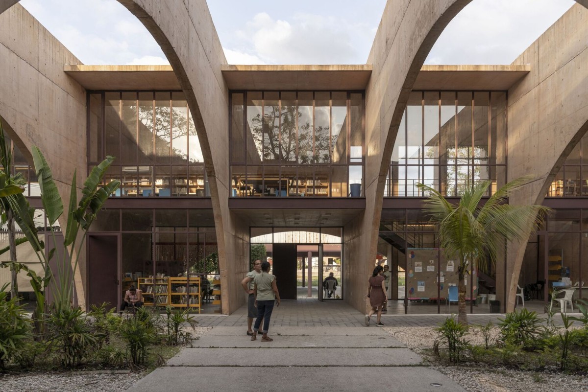 Community Development Center by Centro de Colaboración Arquitectónica (CCA)