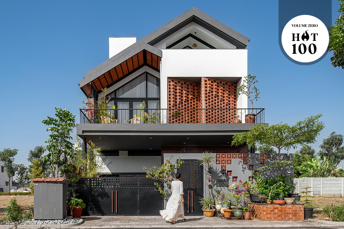 Hanchu Mane by From Around Here