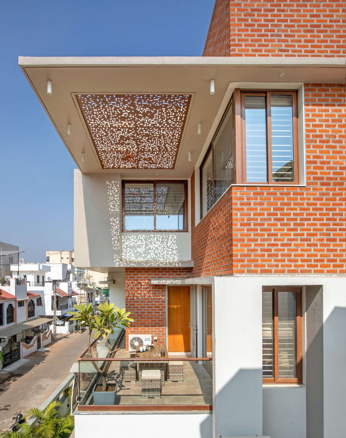 Rajman Residence by Mandala Design Consortia (mdcarchitects)