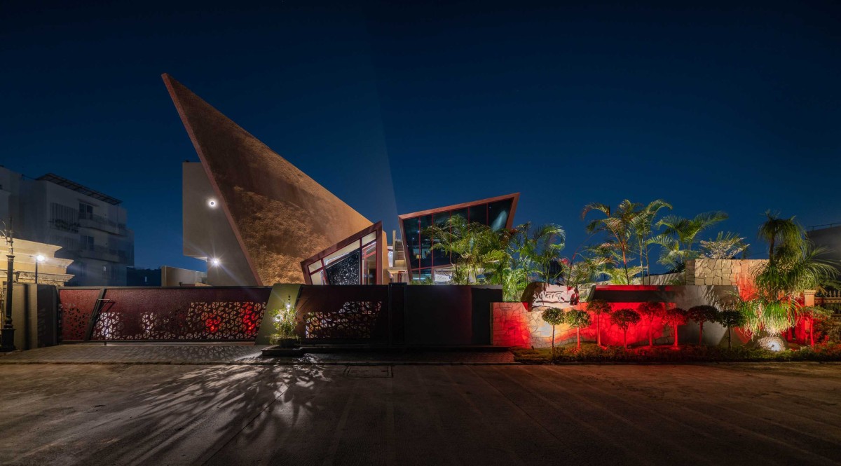 Exterior View Of The Indore House by Ankur and Sarvesh Architects