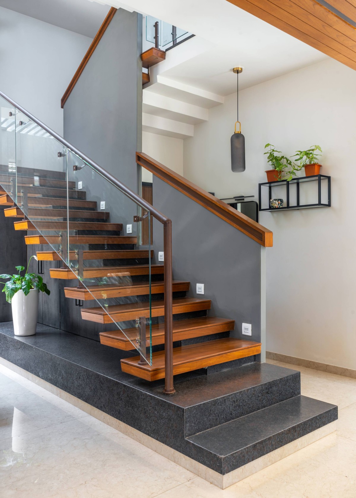Staircase of Neralu by Jalihal Associates