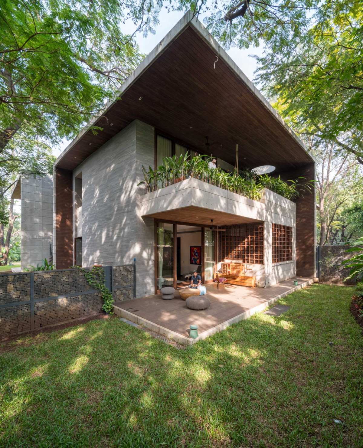 House view from lawn of Maheshwari House by Anil Ranka Architects