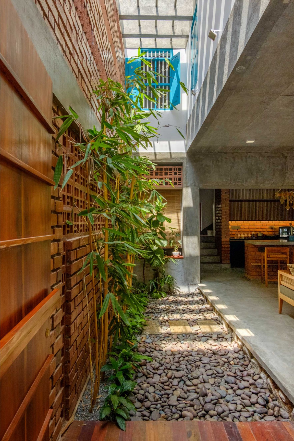 Courtyard of Akam by Ishtika Design Studio