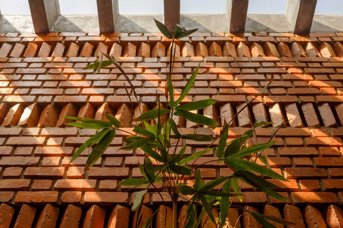 Detailed shot of wall of Akam by Ishtika Design Studio