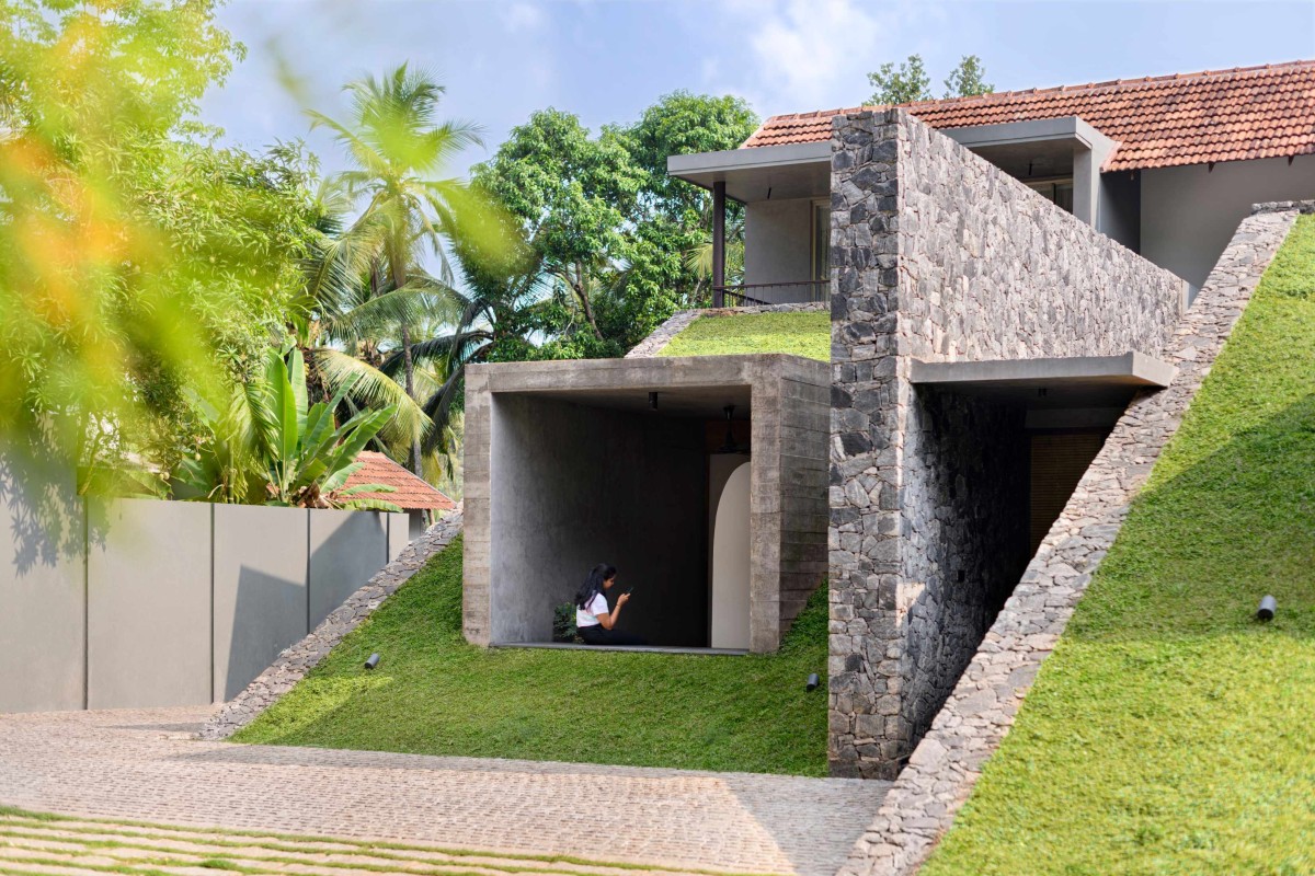 Exterior view of The Hidden House by Aslam Sham Architects