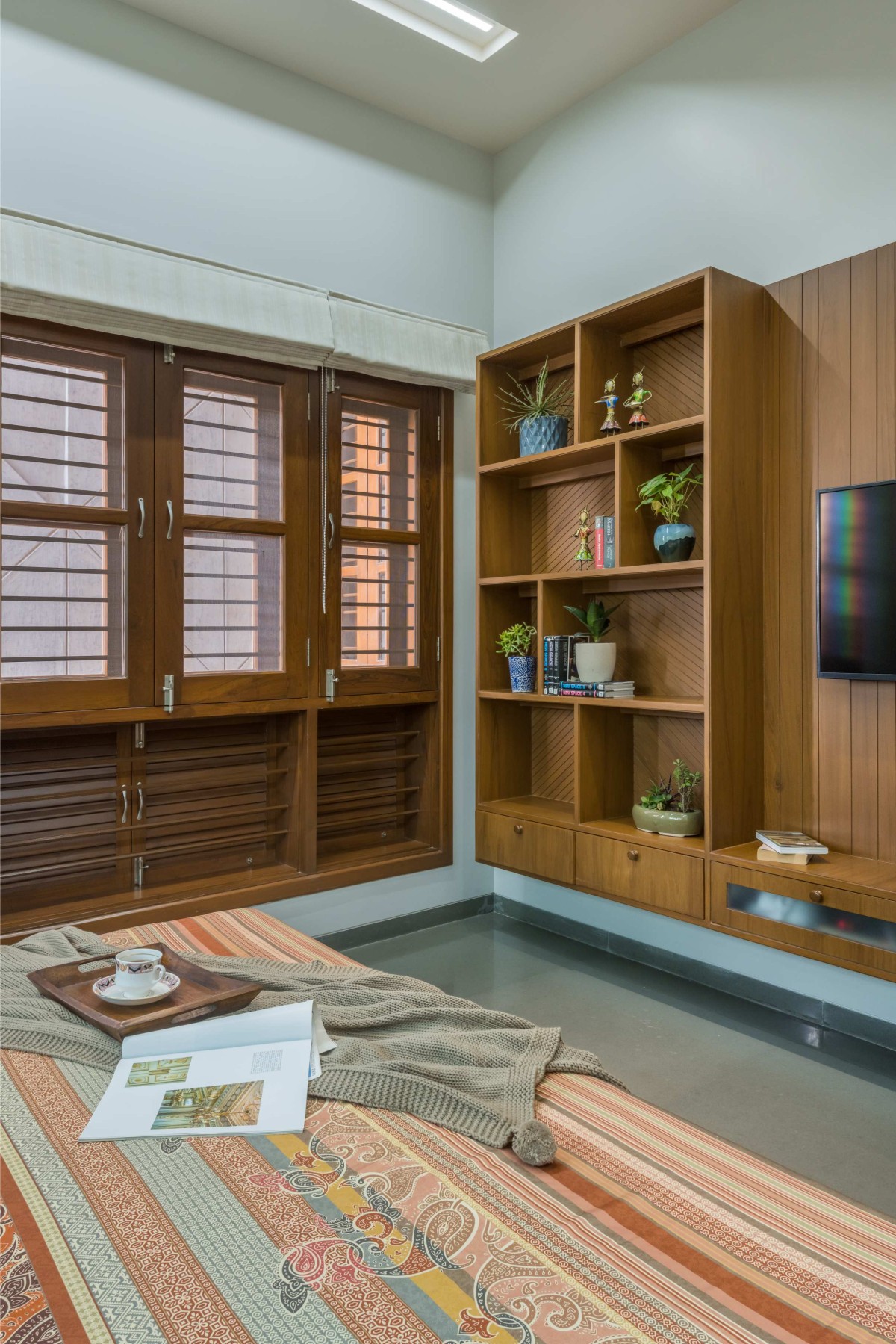 Master bedroom of An Indian Abode by K.N. Associates