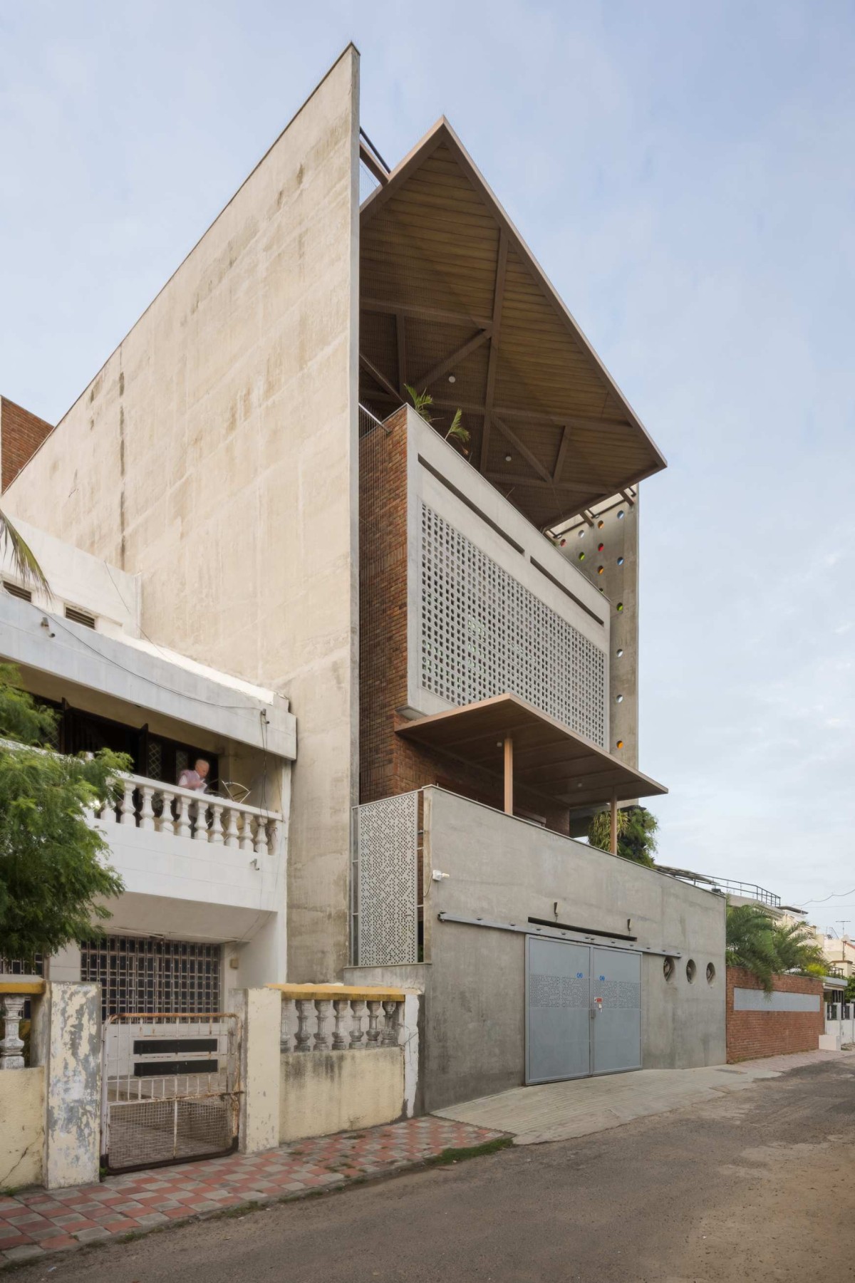 Exterior view of An Indian Abode by K.N. Associates