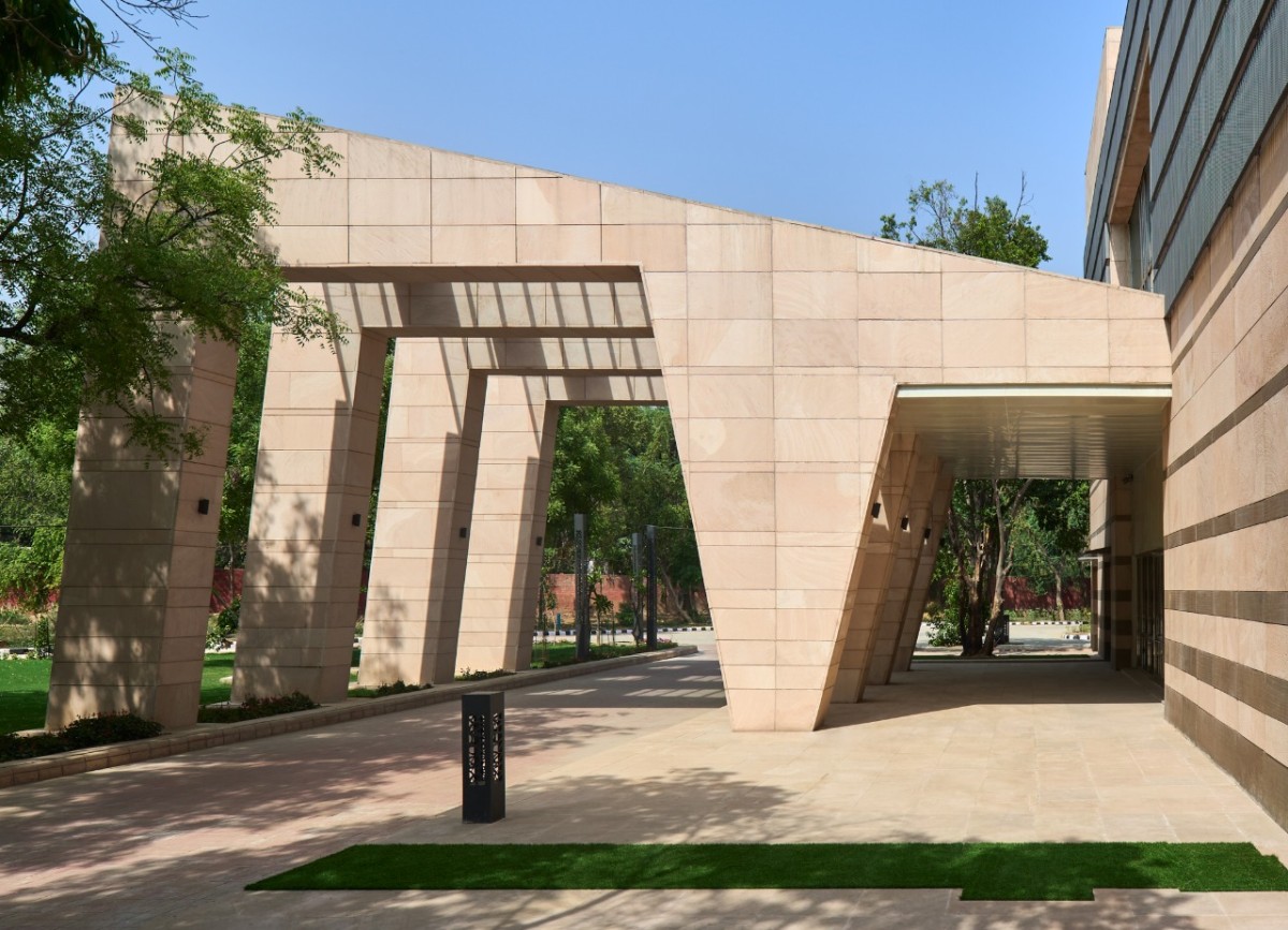 Entrance of Pradhanmantri Sangrahalaya by Sikka Associates Architects