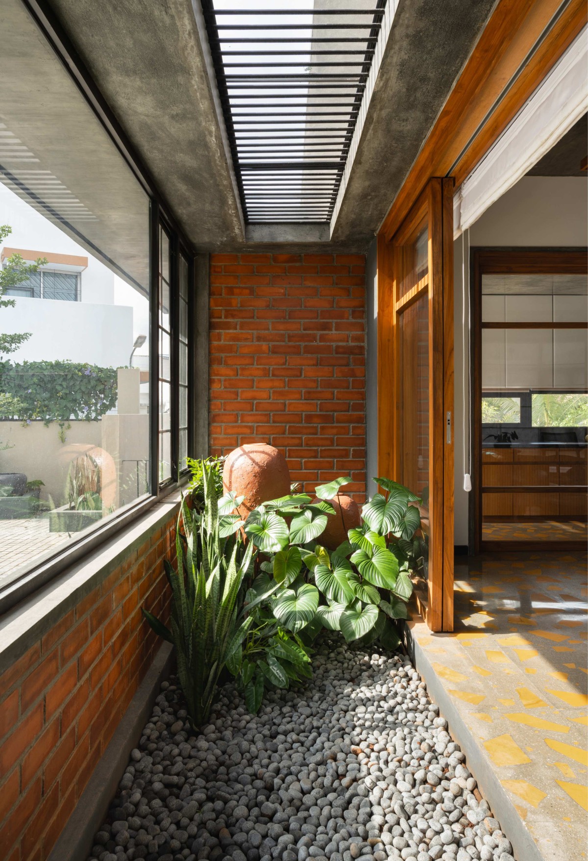 Planter Box of Sendhil Studio by EDOM Architecture