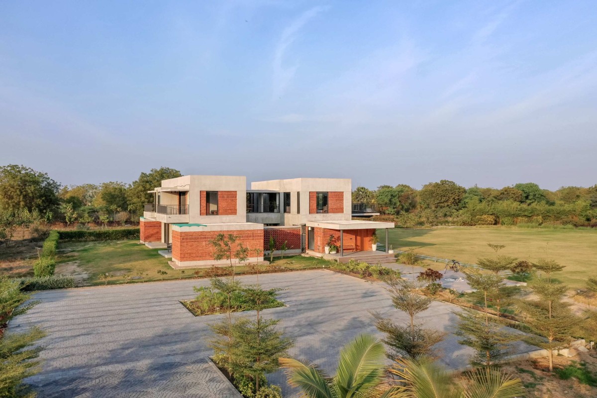Exterior view of Agrawal Farm by Urbscapes