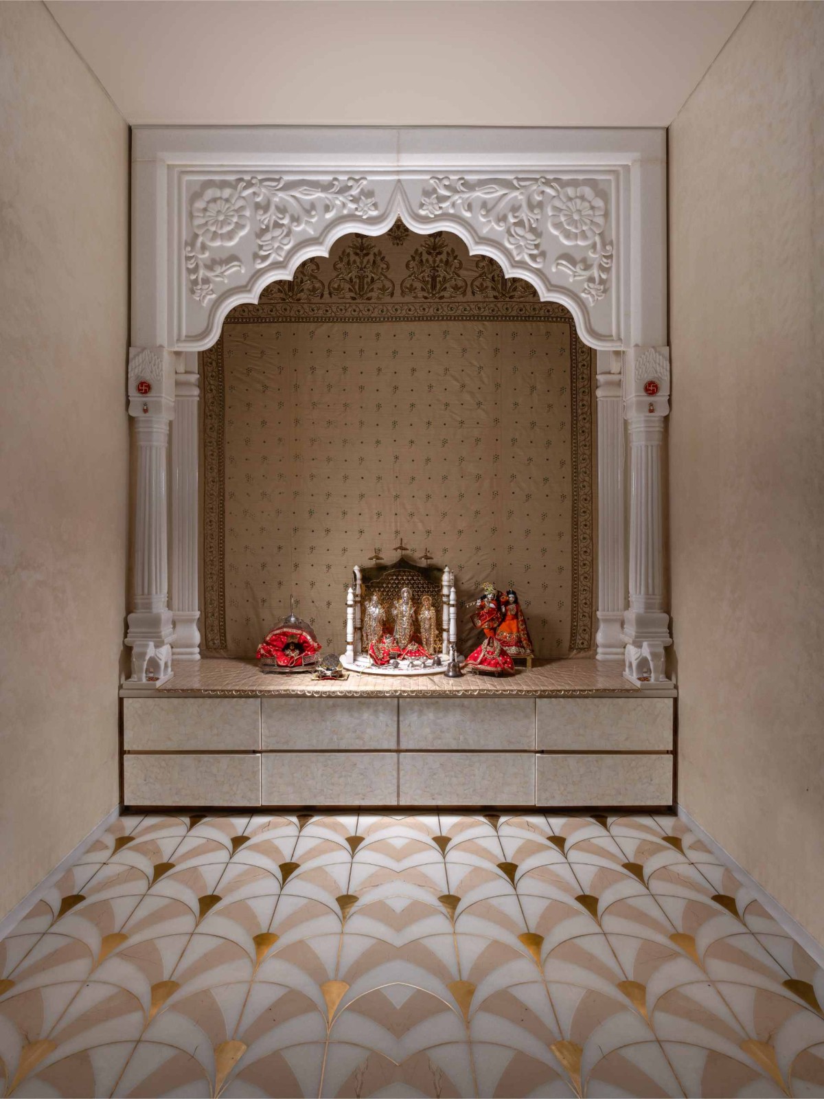 Pooja room of Citrus Adobe by Azure Interiors