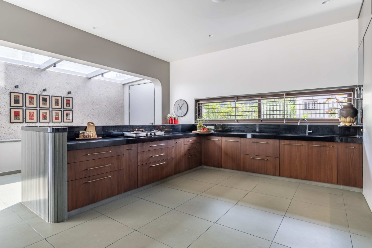 Kitchen of Chanchad House by Monoline