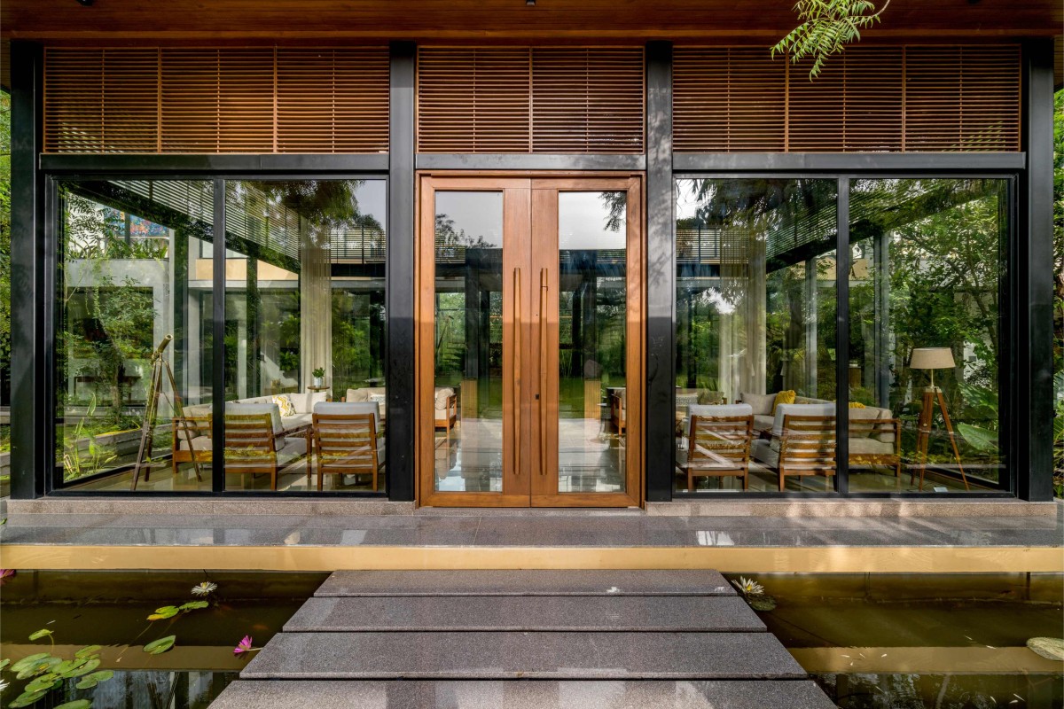 Entrance of Kalrav Villa by VPA Architects