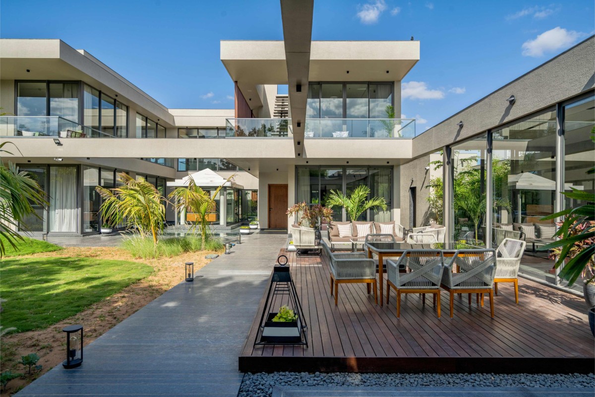 Deck of Sanctum Villa by VPA Architects