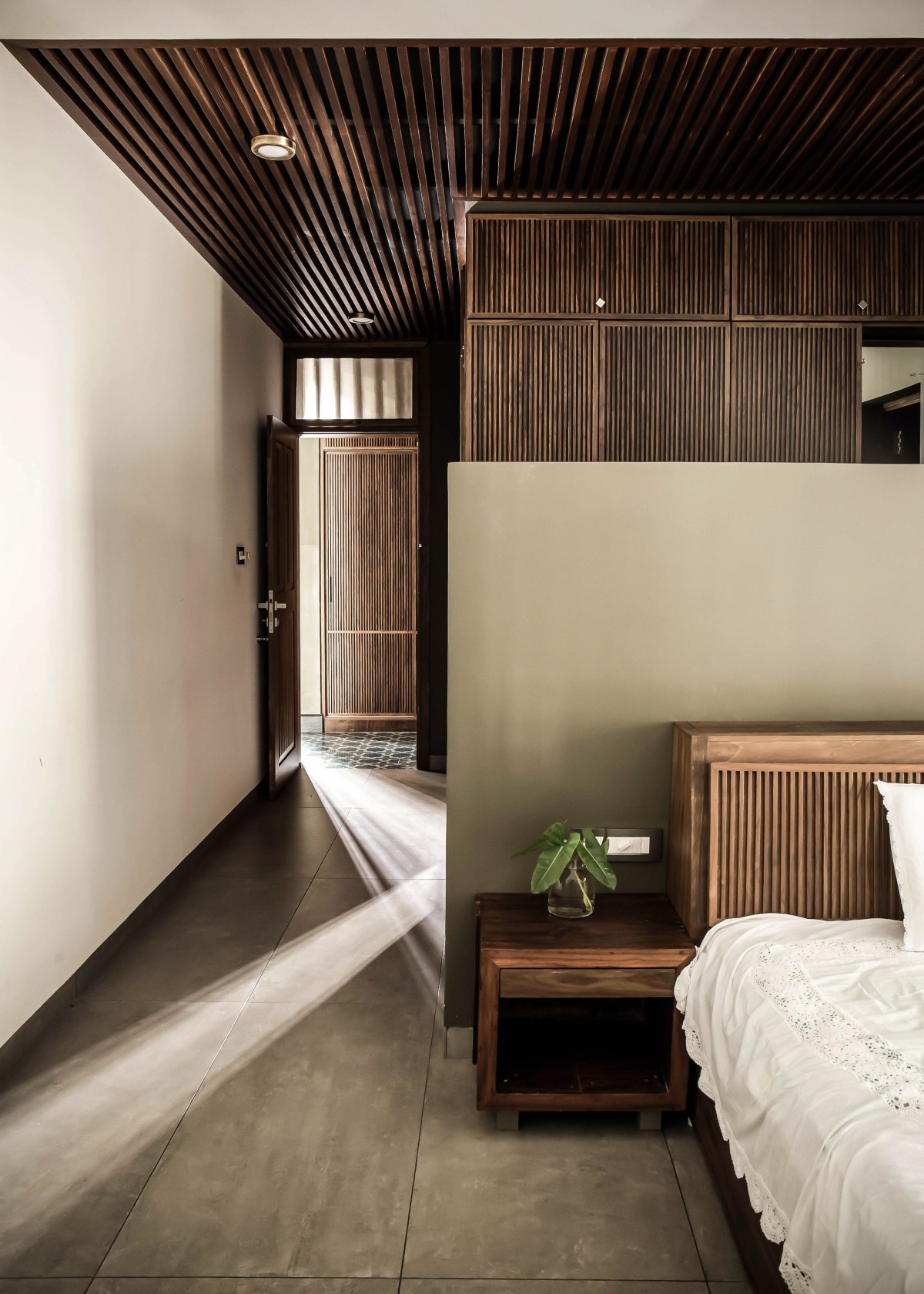 Bedroom of Alankar Residence by Roy Antony Architects