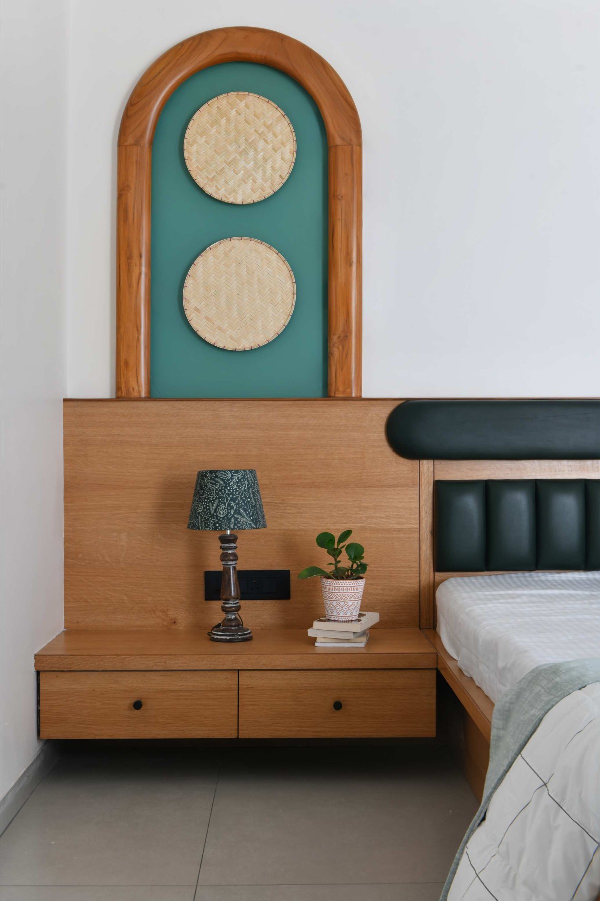 Bedroom of 180 Greens by The Dots Arch Design