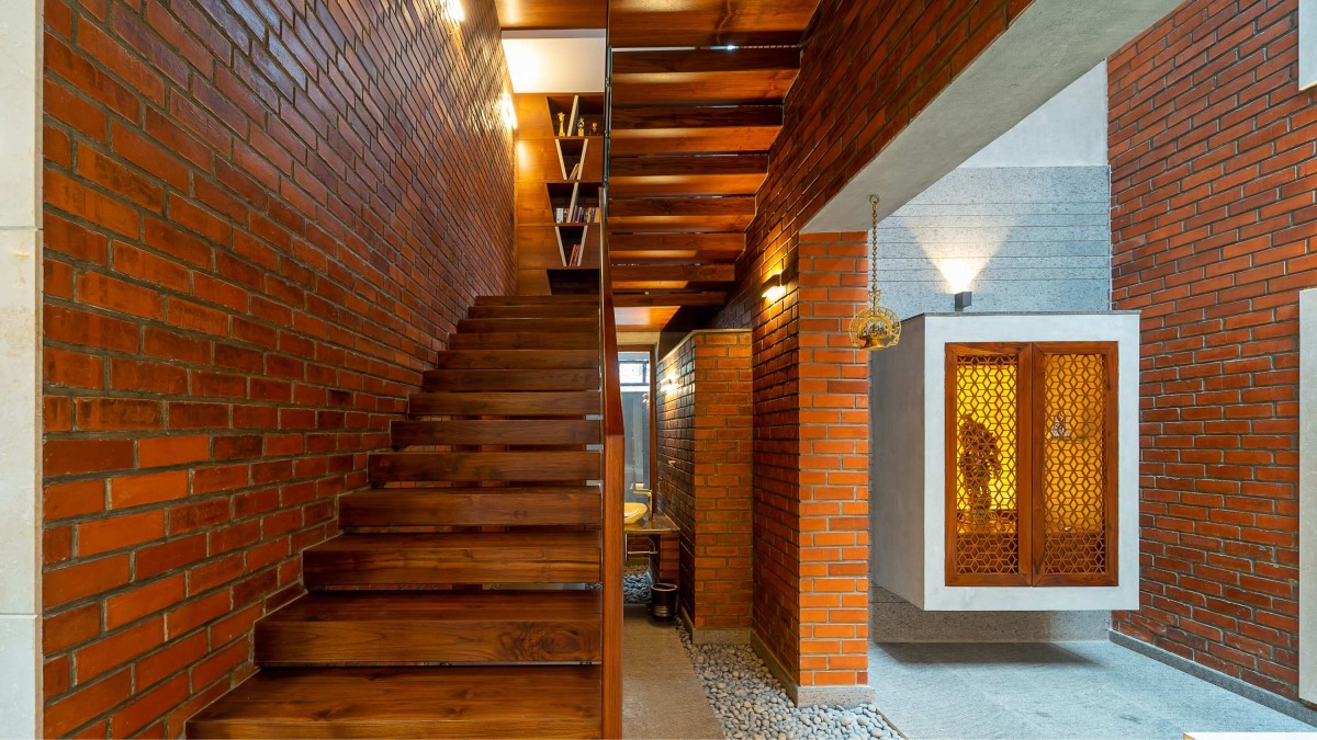 Staircase of Vinod Residence by Murali Architects