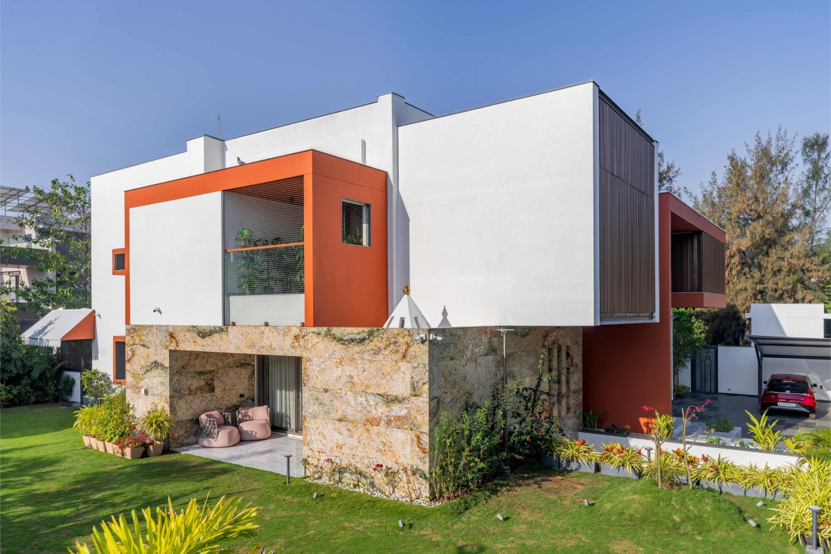 Exterior view of Sukhmangal by Hitesh Mistry & Associates