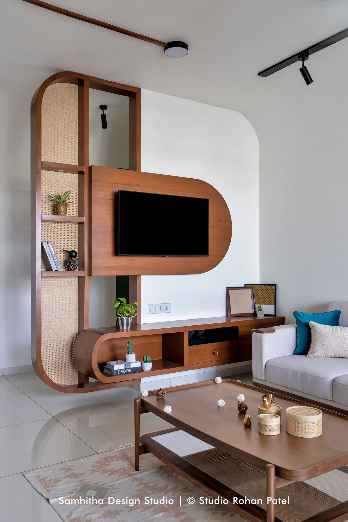 Living room of Manjalpur Residence by Samhitha Design Studio