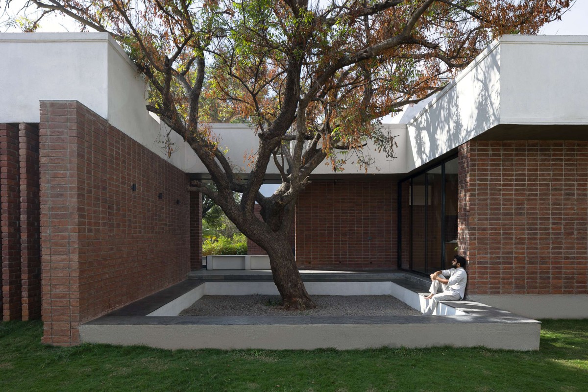 Outdoor Courtyard of Cezara Holiday Home by KUN Studio