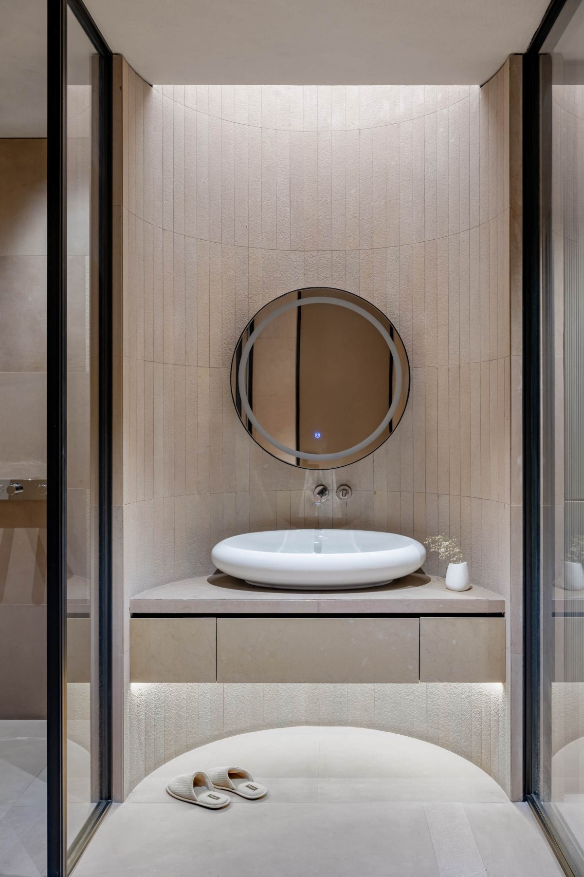 Washroom of Cave House by Design Work Group