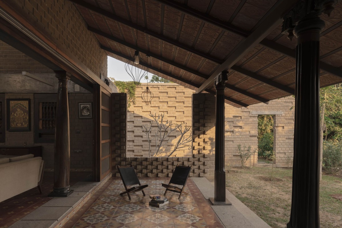 Verandah of Kaattu Veedu Guesthouse by Studio XS