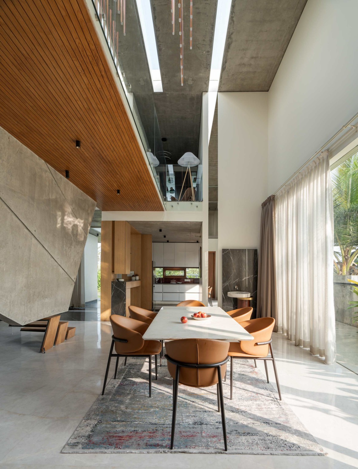 Dining of The Quarry House by Crest Architects