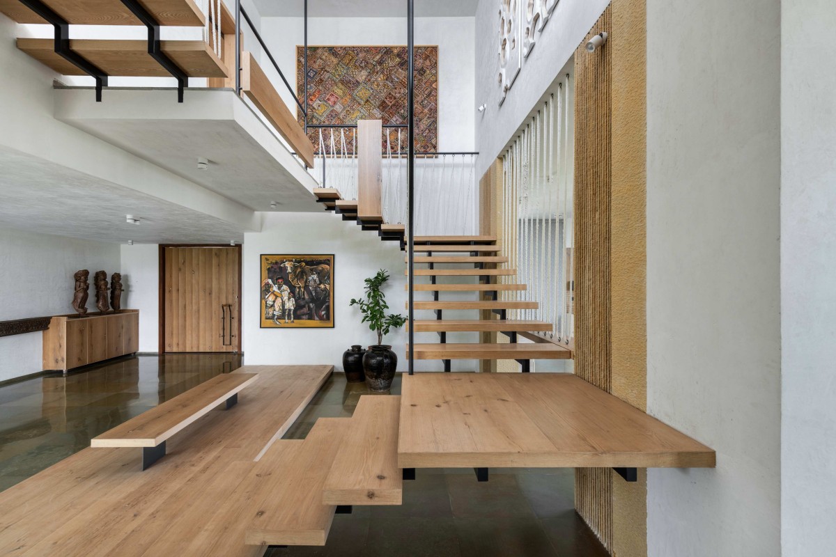 Staircase of Vanessa Villa by tHE gRID Architects