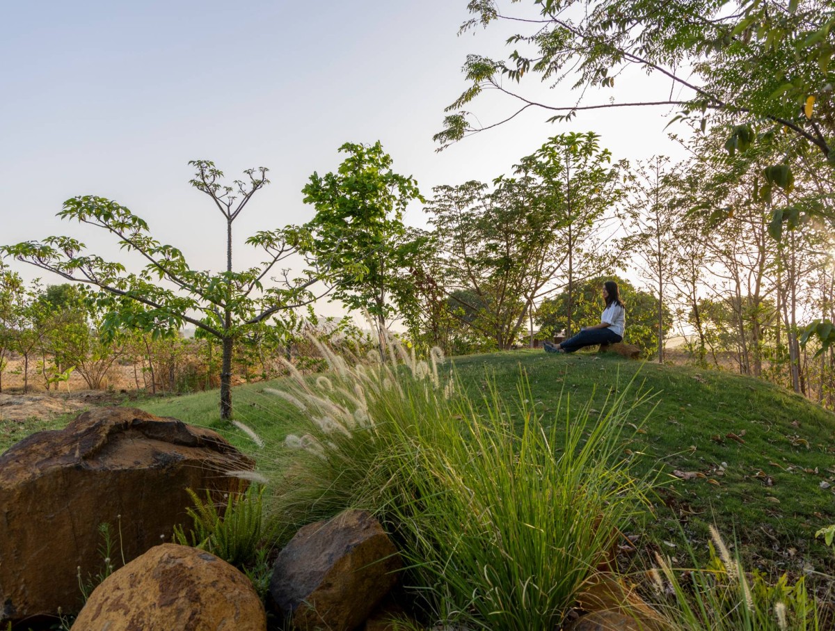 Mound of The Open House by MANTIS