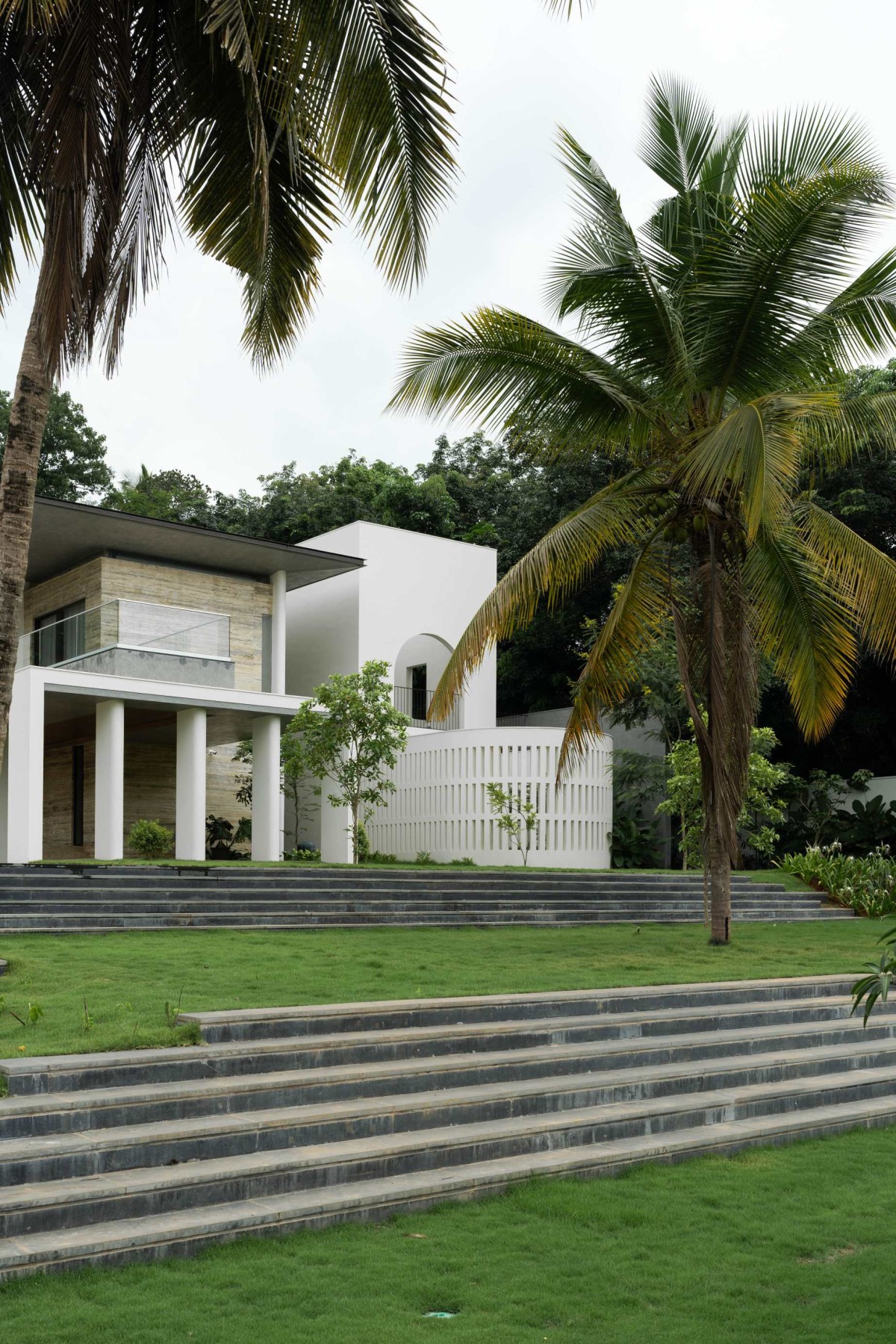 Exterior view of Mathamangalam House by SOHO Architects