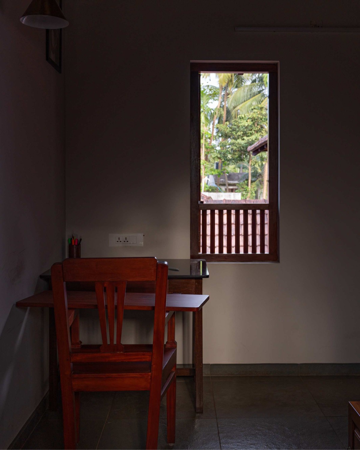 Study area of Kaloor Residence by VSP Architects