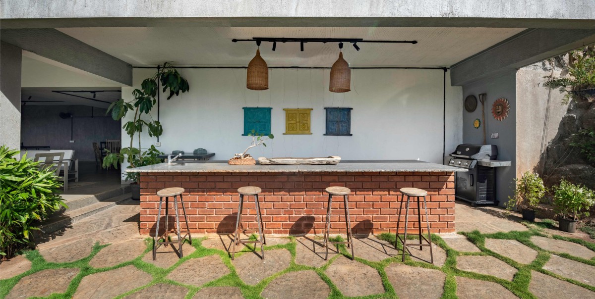 Outdoor pantry area of Graceful Abodes by Roheena Nagpal Design Studio