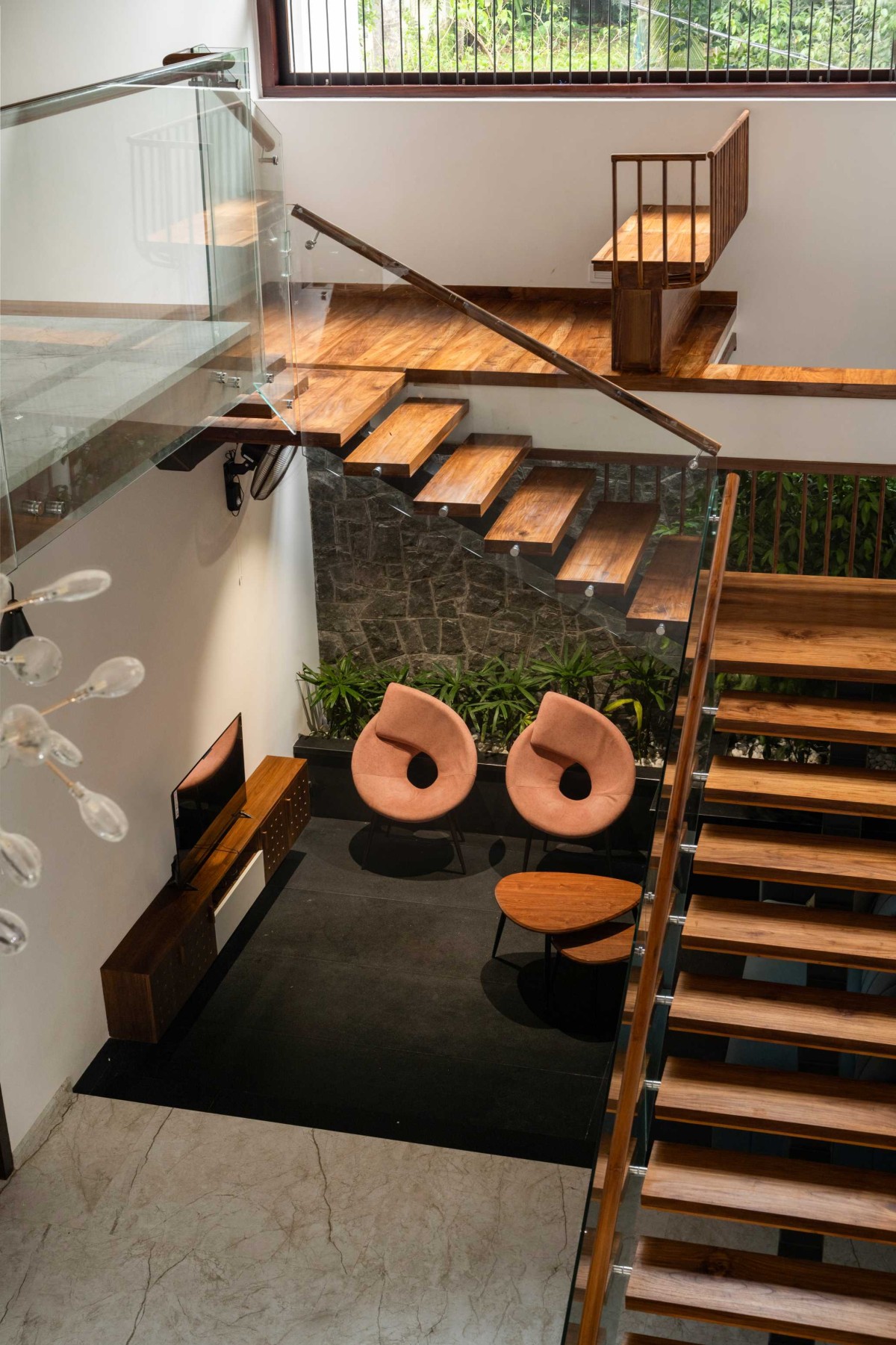 Staircase of House Beneath a Jackfruit Tree by Uru Consulting LLP