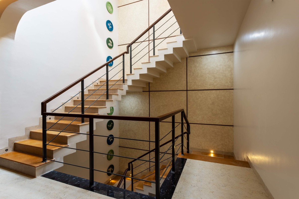 Staircase of Timeless Indian Haven by One 8 Gravity Design Cell