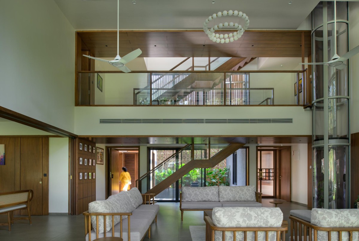 Living room of Sawantwadi House by Studio Massing