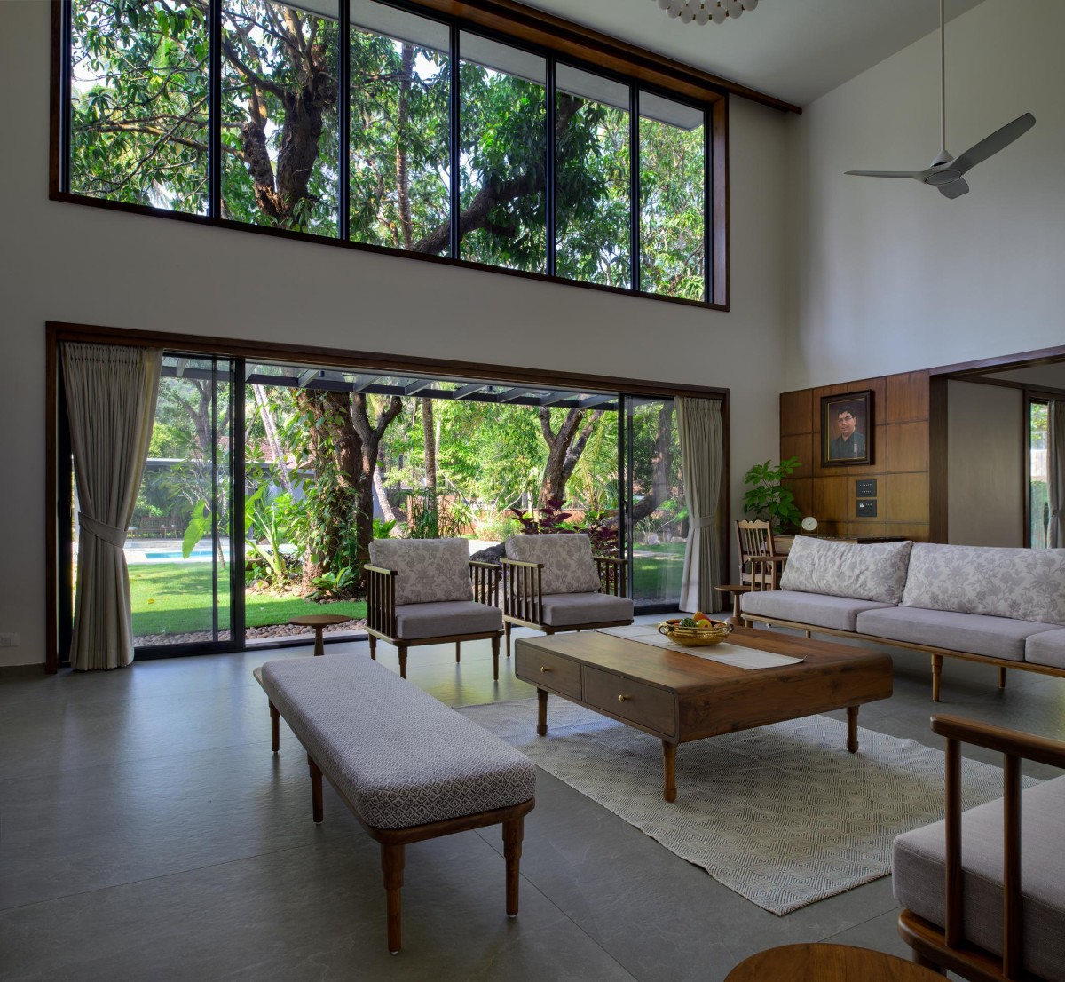 Living room of Sawantwadi House by Studio Massing